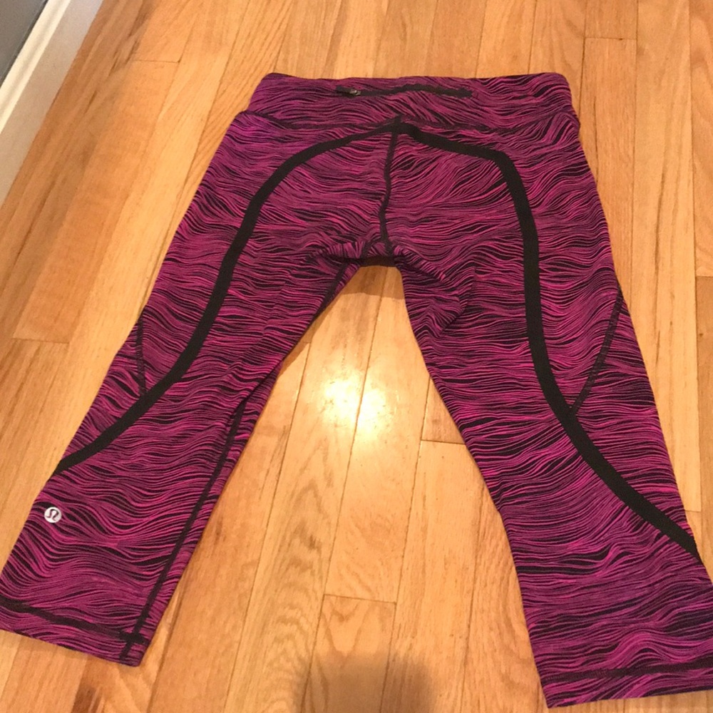Lululemon 3/4 length compression leggings